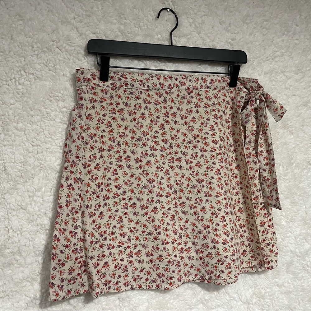 American Eagle Floral Wrap Skirt